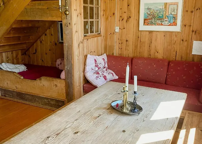 Feriehus Log With View Of Gaustatoppen *